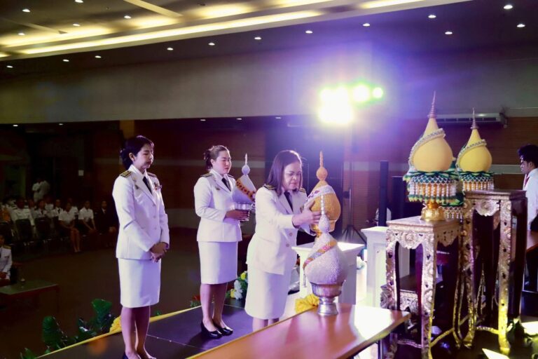 LINE_ALBUM_วันเฉลิมพระชนมพรรษารัชกาลที่ 10_250730_19