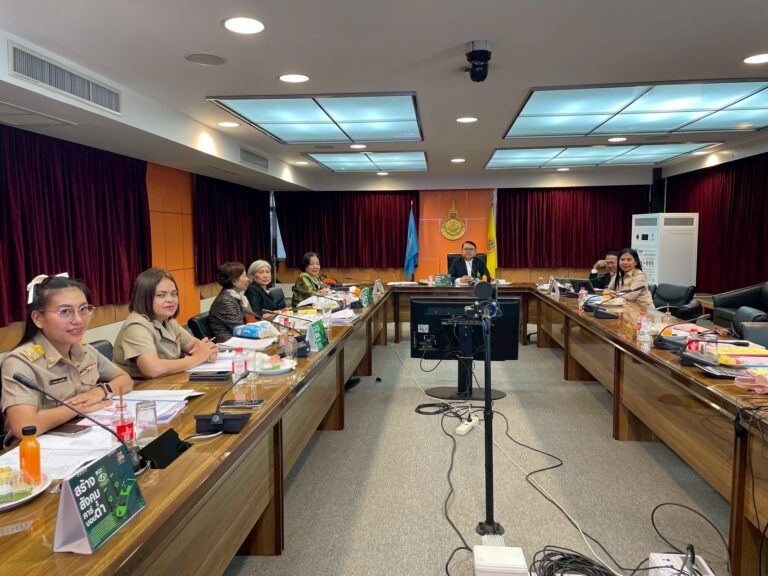 LINE_ALBUM_การประชุมคณะกรรมการตรวจสอบ 29968_250929_16